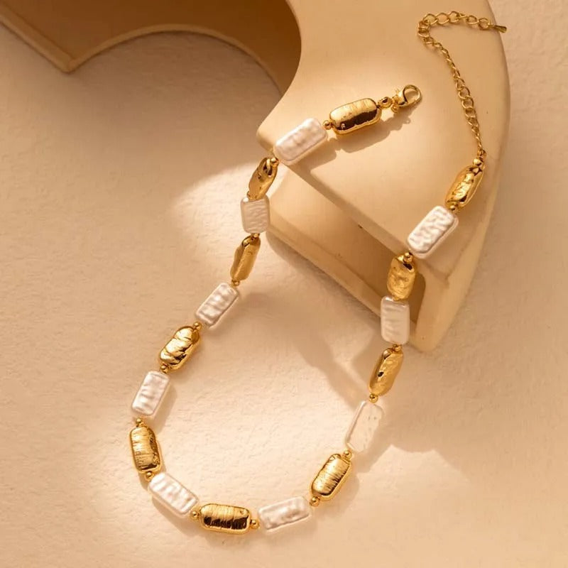 Vintage Gold & White Rectangular Bead Pearl Necklace